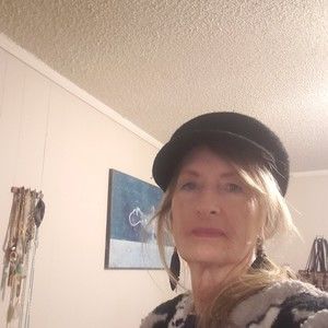 Meet your Posher, Annette